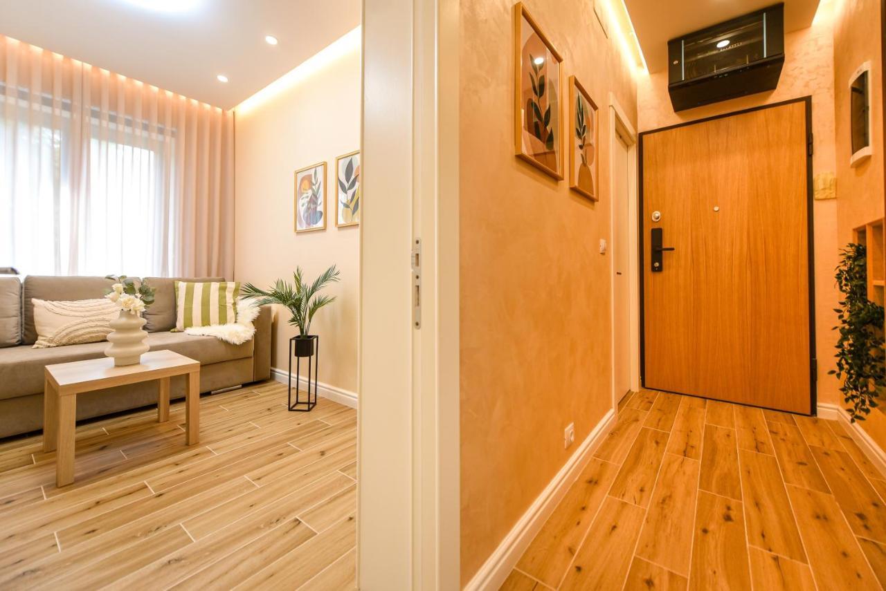 Green Leafy Brasov - Ideal 2 Bedroom Apartment Exterior foto
